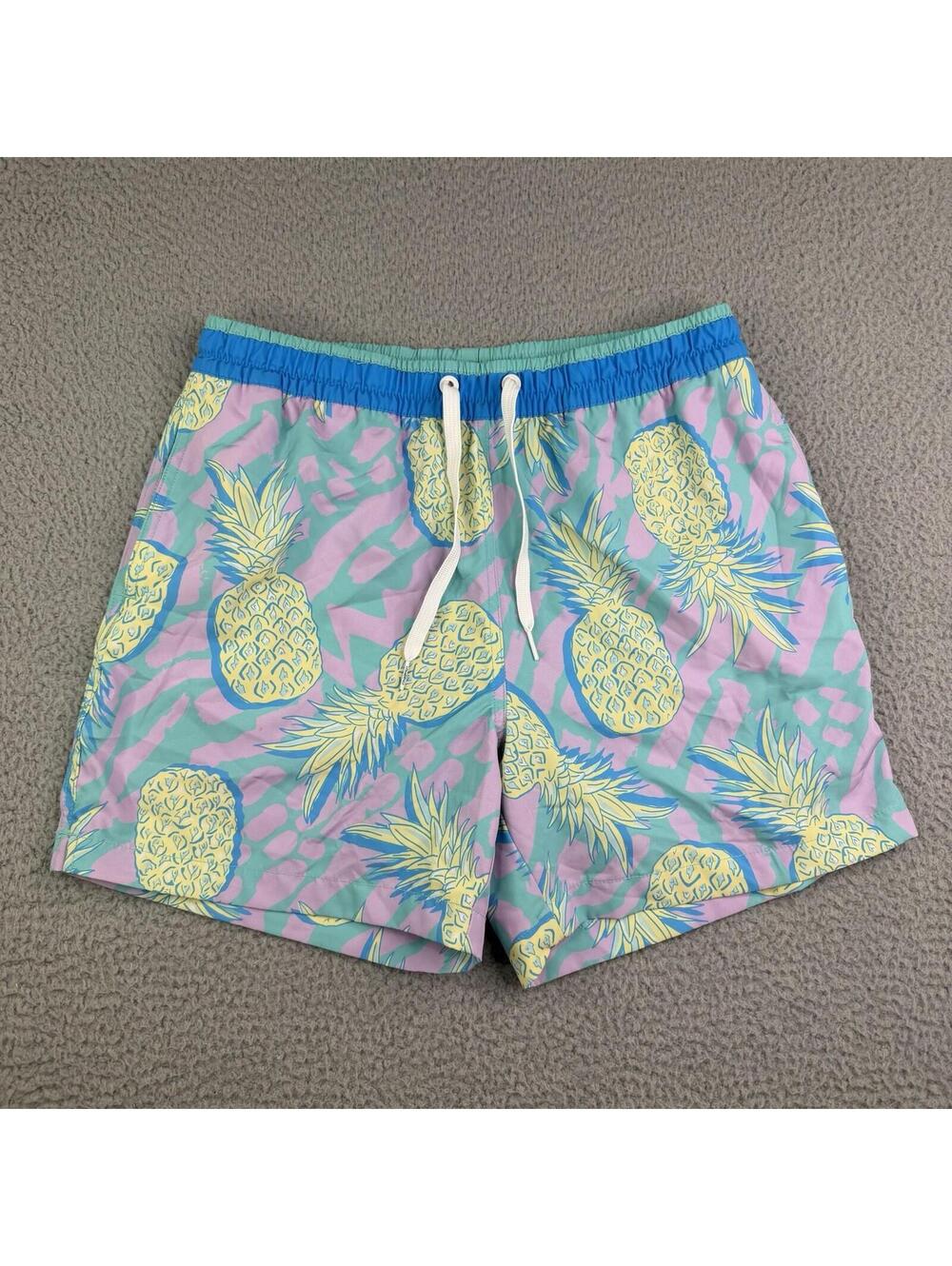 Chubbies Pineapple Print Swim Trunks Men's M (29x5.5) Lined